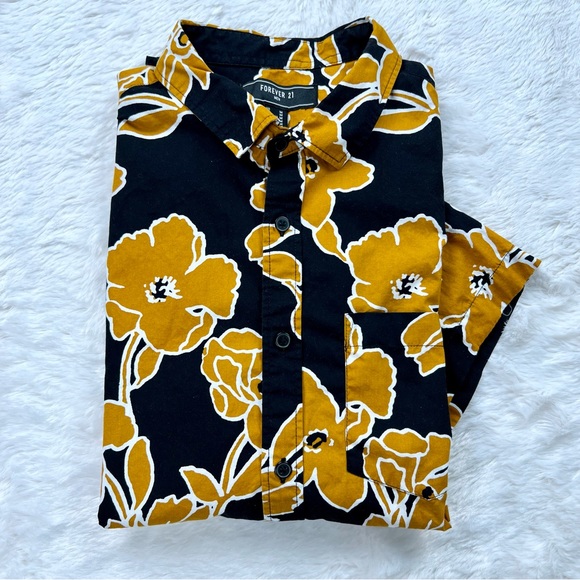 Men’s Forever 21 Floral Button Down Shirt - Picture 6 of 7